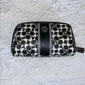Small coach makeup bag